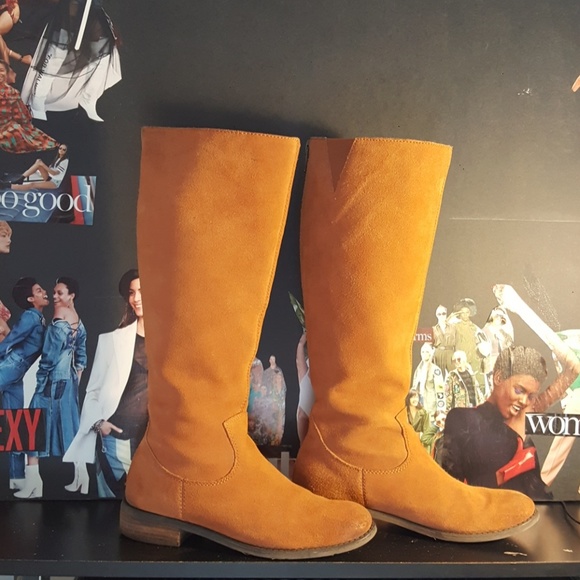 DV Suede Riding Boot - Picture 3 of 7